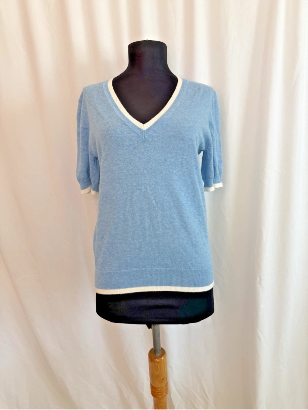 Minnie Rose Blue Knit Short Sleeve Top - size Small